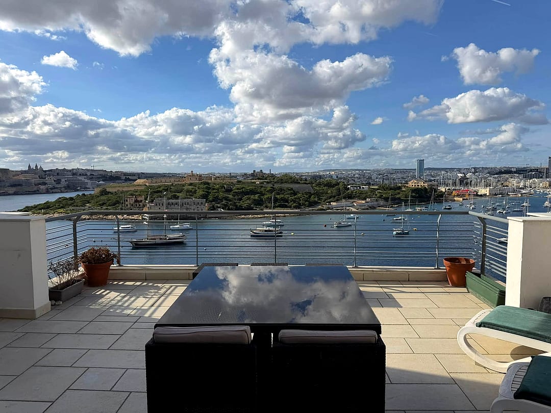 Penthouse in Sliema - 2 beds, 2 baths — 2