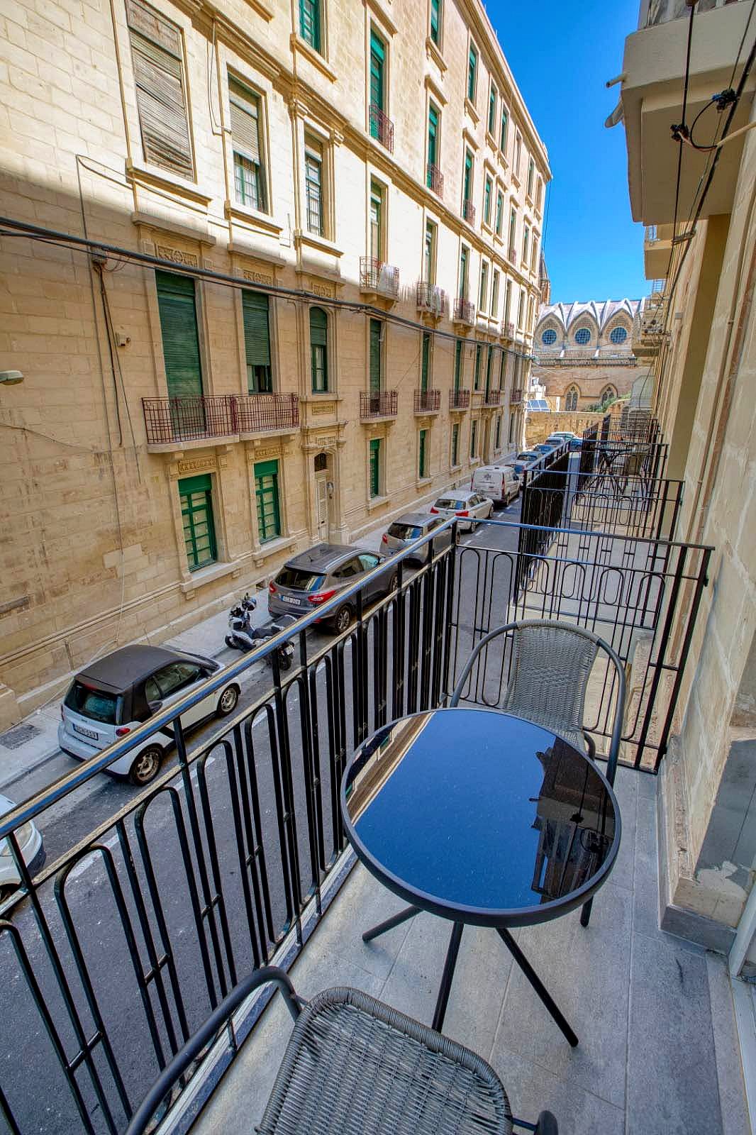 Apartment in St Julian's - 1 bed, 1 bath — 1