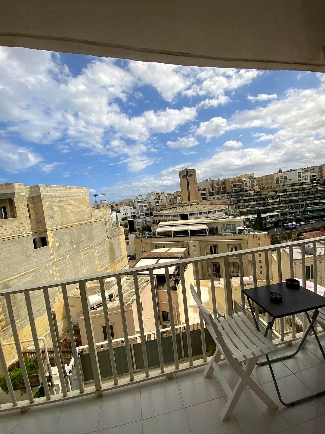 Apartment in St Julian's - 3 beds, 3 baths — 4