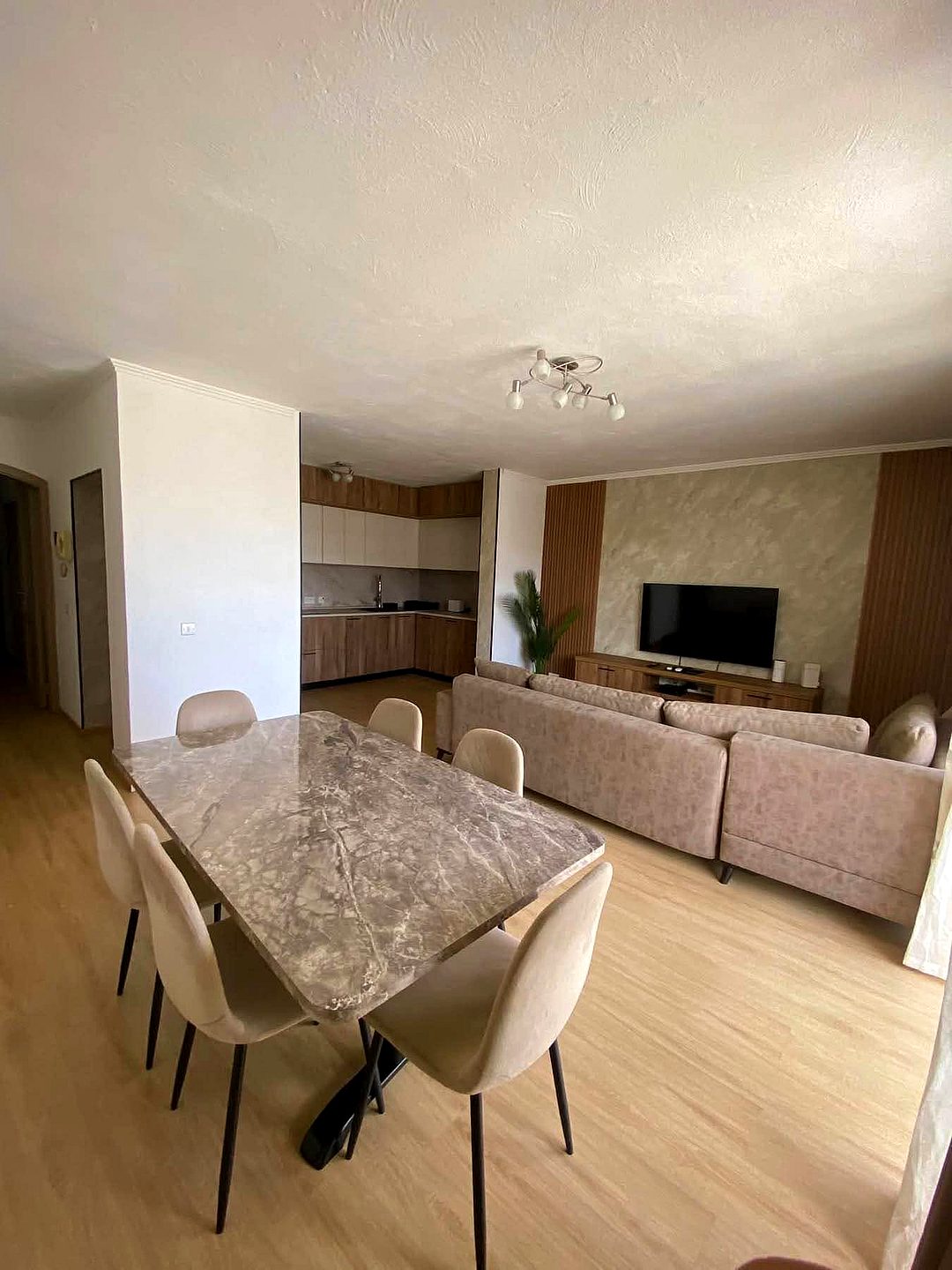 Apartment in St Julian's - 3 beds, 3 baths — 1