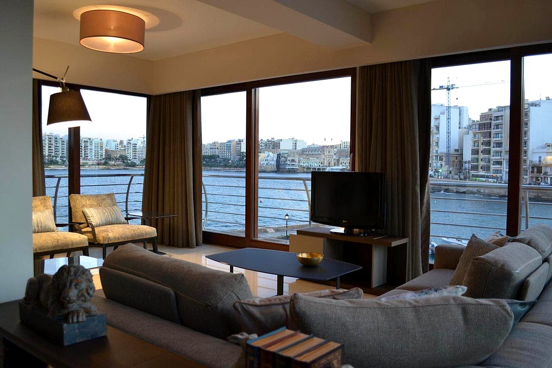 House in St Julian's - 2 beds, 3 baths — 2