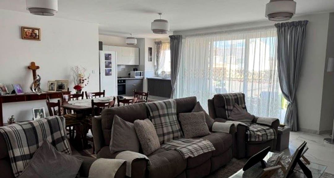 Apartment in Attard - 3 beds, 2 baths — 3