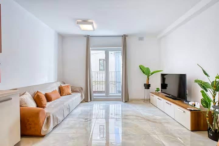 Apartment in Sliema - 1 bed, 1 bath — 2