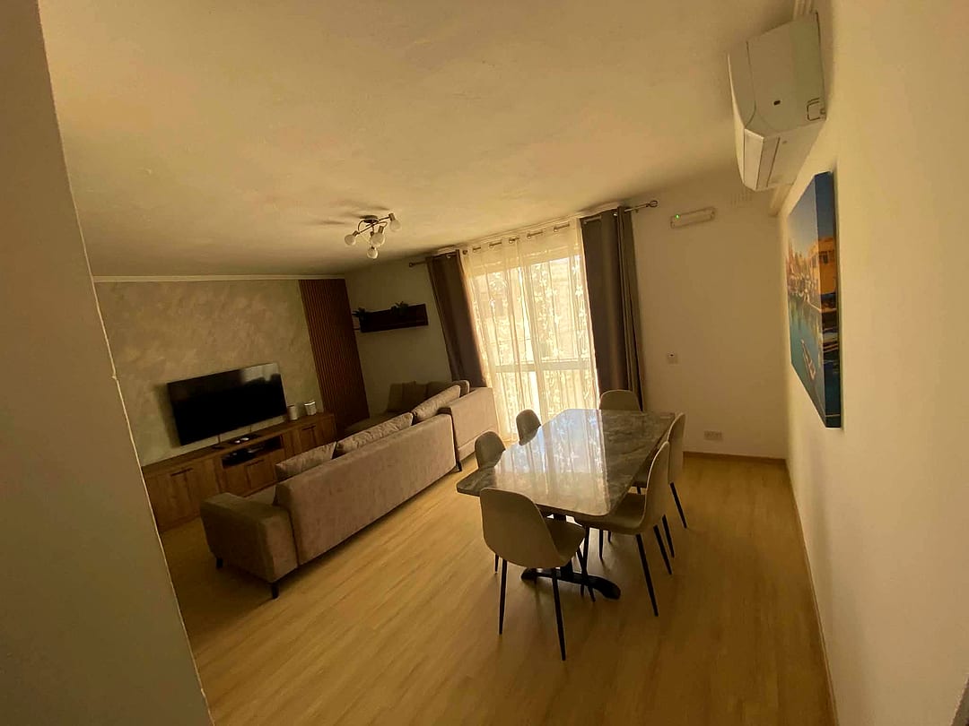 Apartment in Swieqi - 3 beds, 3 baths — 2