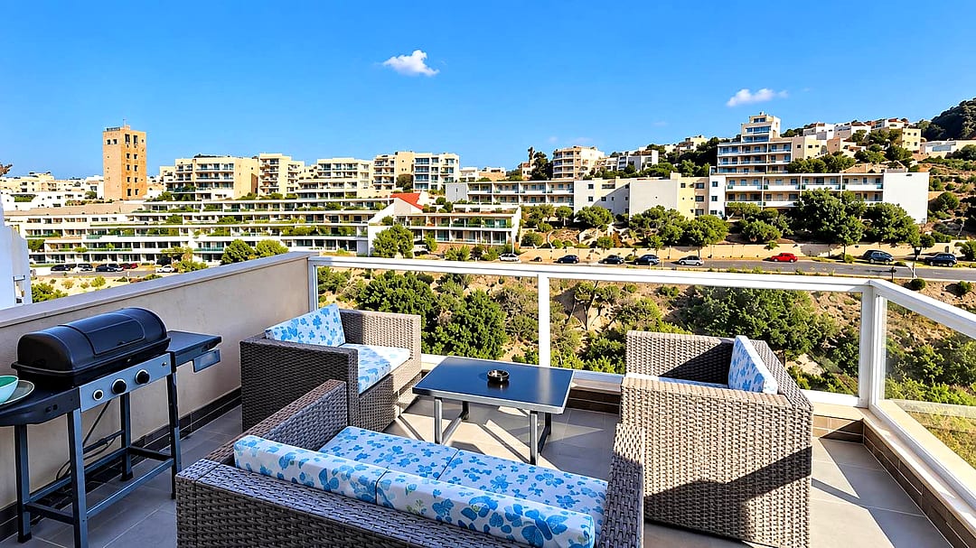Apartment in St Julian's - 1 bed, 1 bath — 1