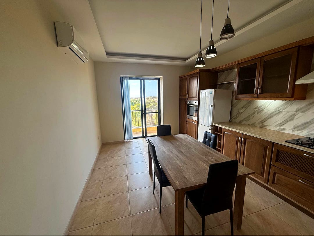Apartment in Marsaskala - 3 beds, 2 baths — 3