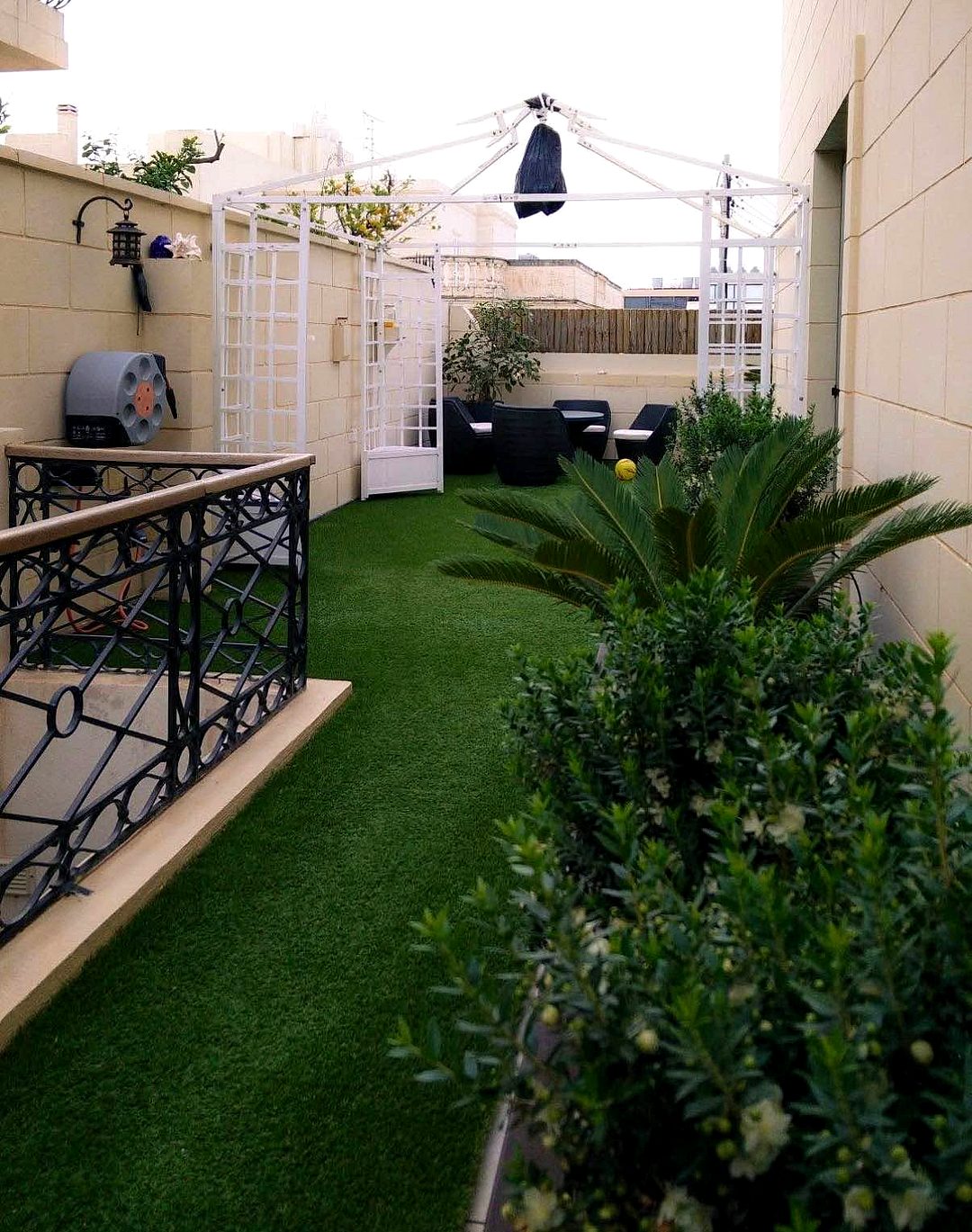 House in Swieqi - 4 beds, 3 baths — 1