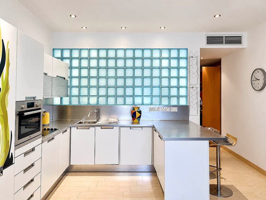 Apartment in St Julian's - 1 bed, 1 bath — 2