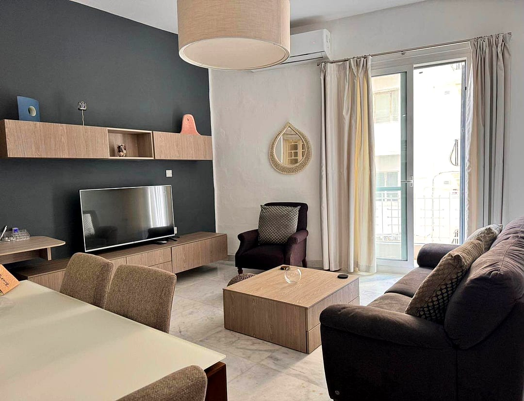 Apartment in Sliema - 2 beds, 2 baths — 2