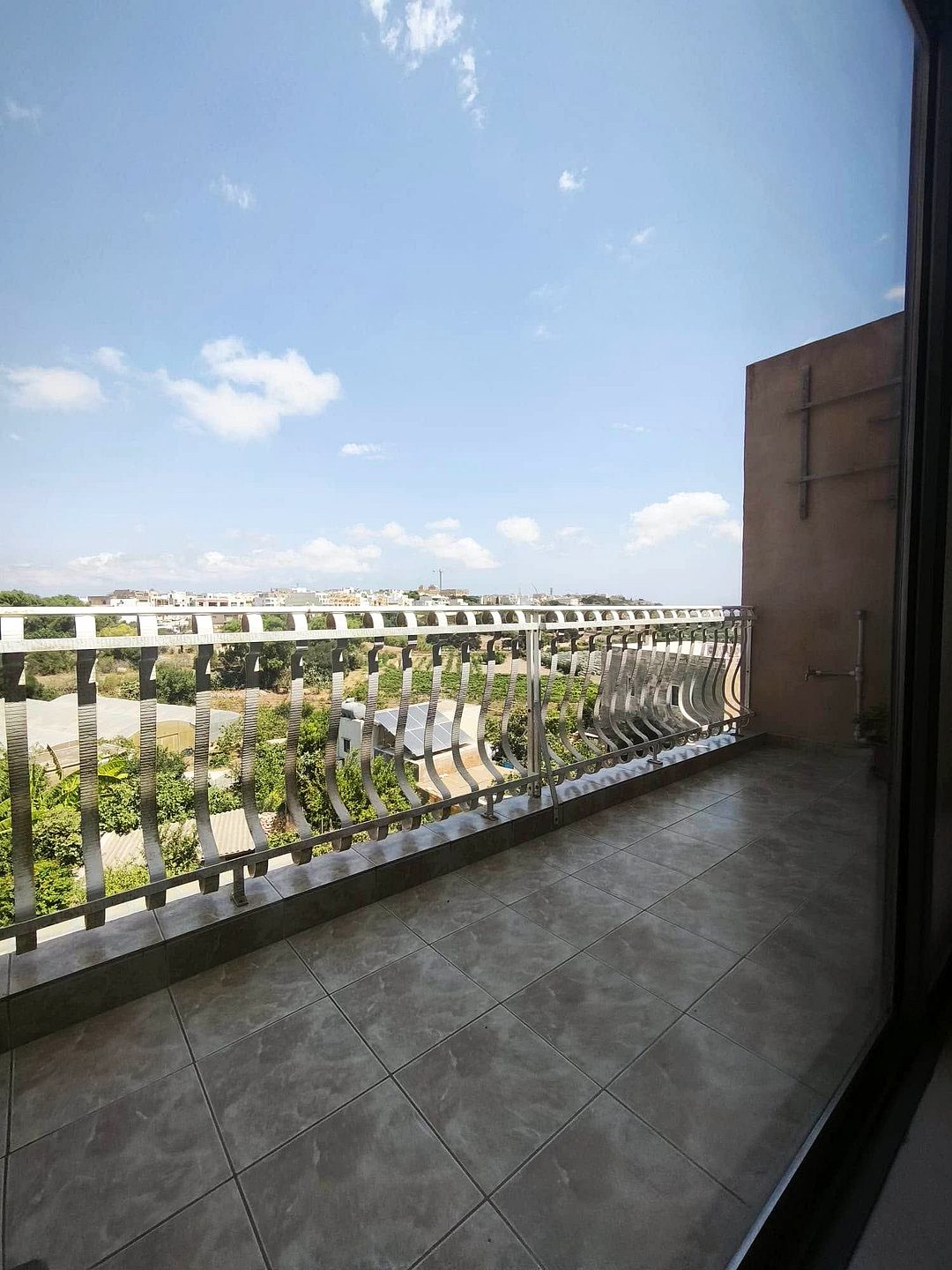 Apartment in Rabat - 3 beds, 2 baths — 1
