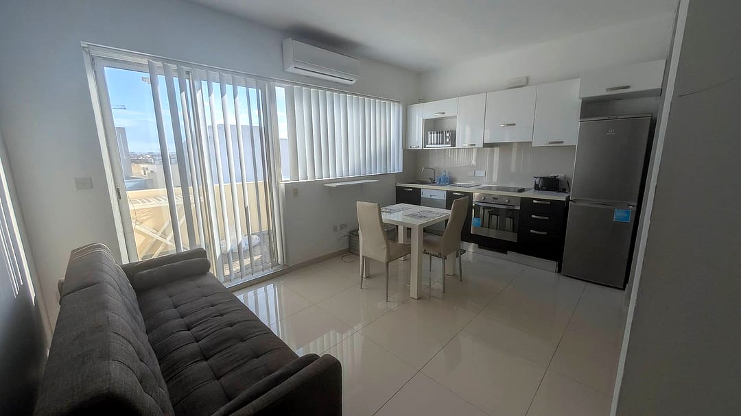 Studio in Msida — 5