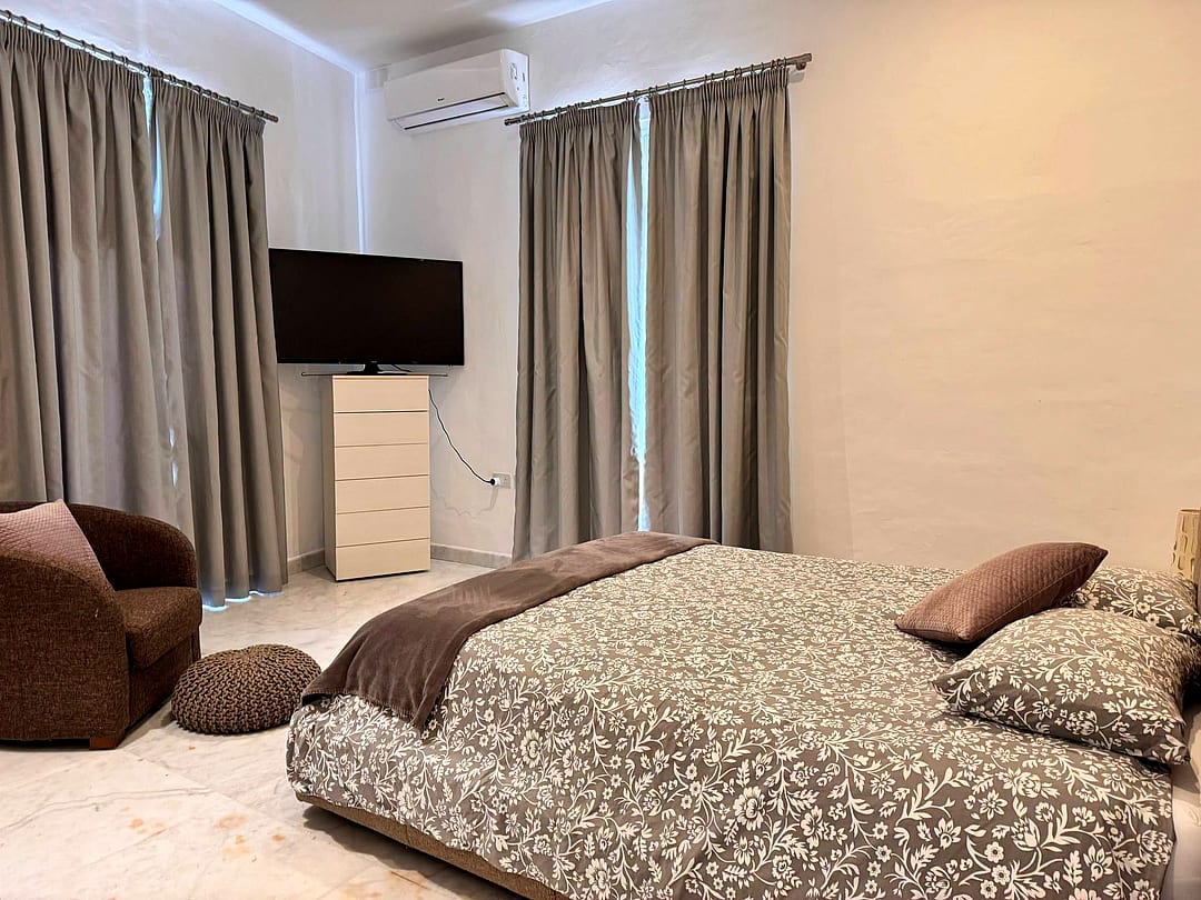 Apartment in Sliema - 2 beds, 2 baths — 4