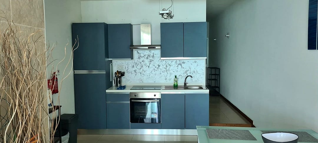 Apartment in Gzira - 2 beds, 1 bath — 2