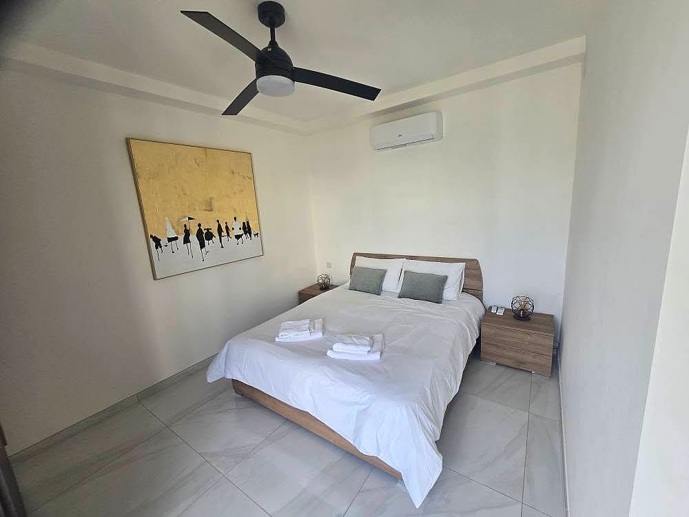 Apartment in Qawra - 2 beds, 2 baths — 1