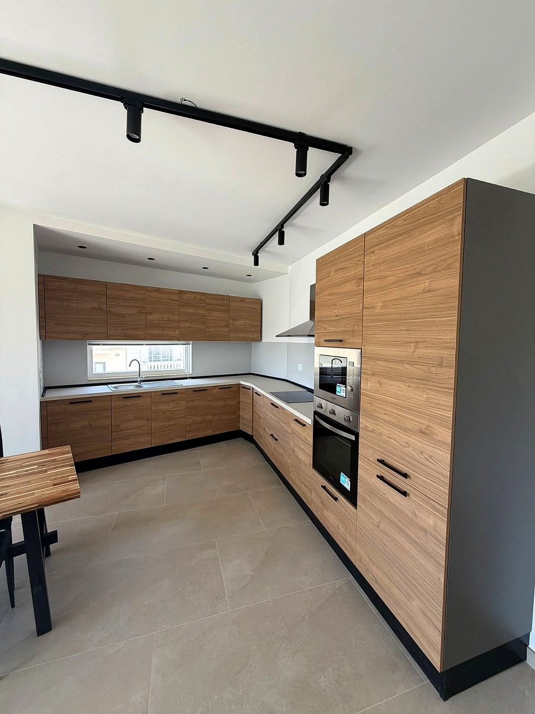 Apartment in Mosta - 3 beds, 2 baths — 3