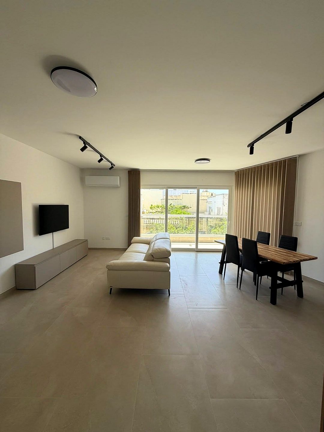 Apartment in Mosta - 3 beds, 2 baths — 1