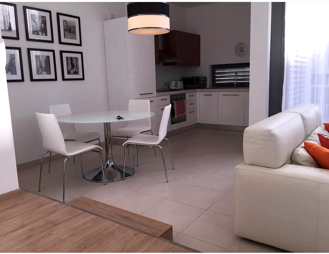 Apartment in Portomaso - 1 bed, 1 bath — 2