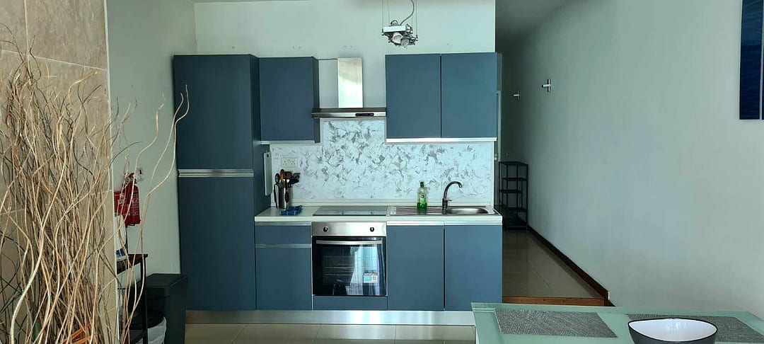 Apartment in Gzira - 2 beds, 1 bath — 5