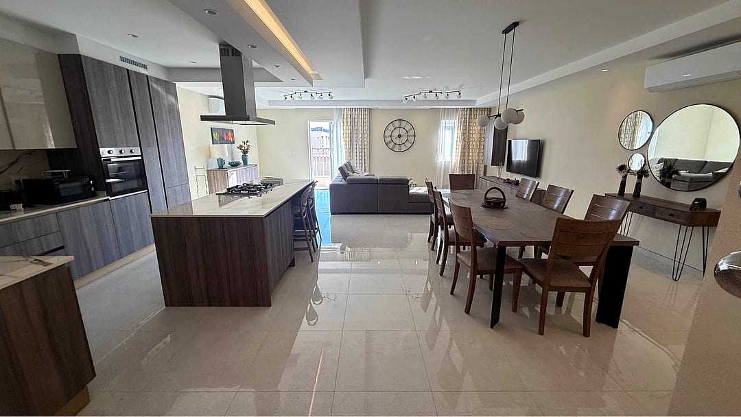 Apartment in Mosta - 3 beds, 3 baths — 2