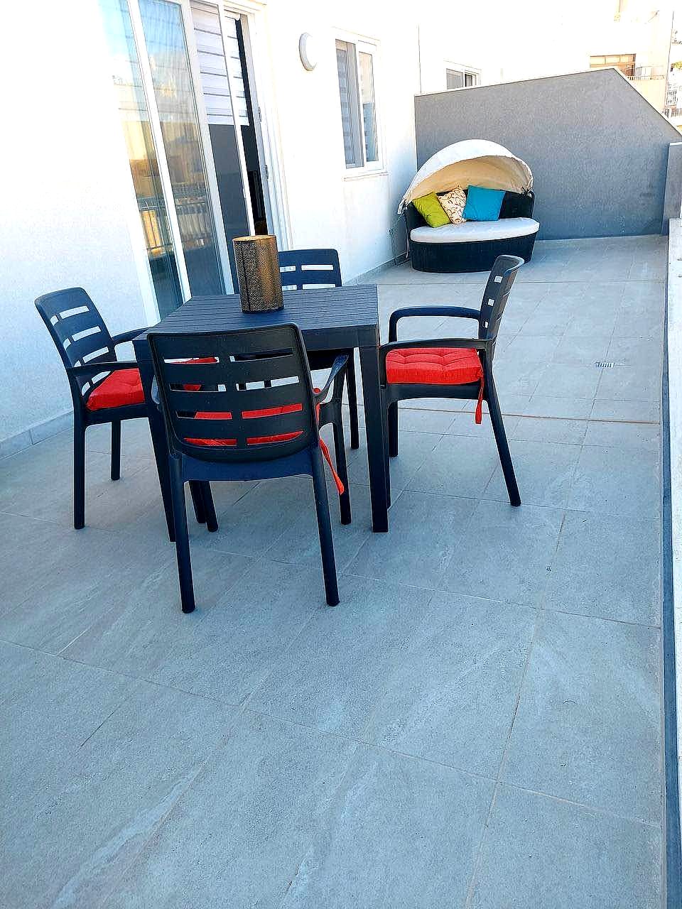Apartment in Gzira - 1 bath — 1