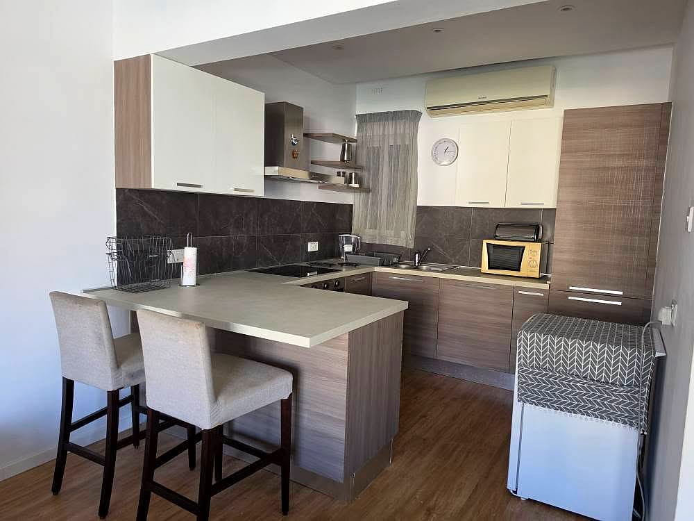 Apartment in St Julian's - 2 beds, 2 baths — 4