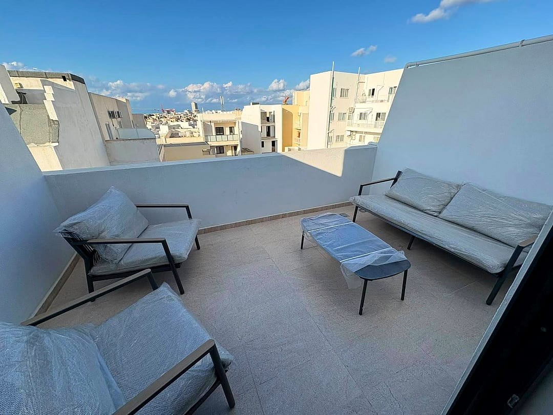 Apartment in San Gwann - 2 beds, 2 baths — 4