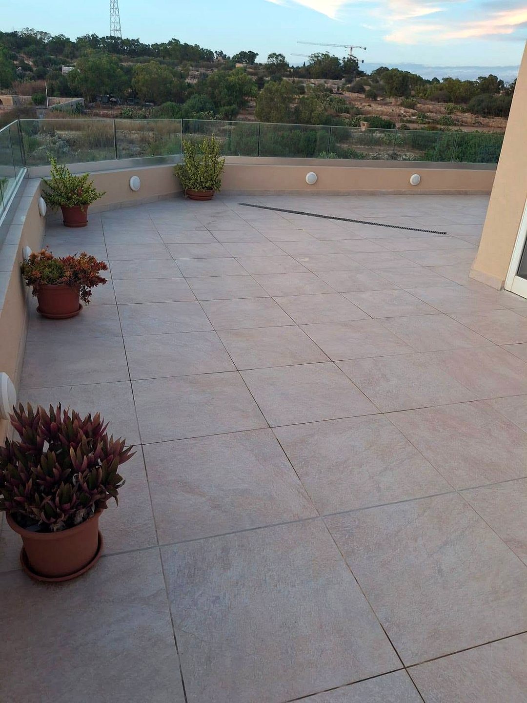 Penthouse in Iklin - 2 beds, 2 baths — 2