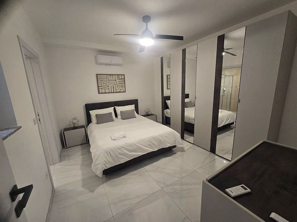 Apartment in Qawra - 2 beds, 2 baths — 2
