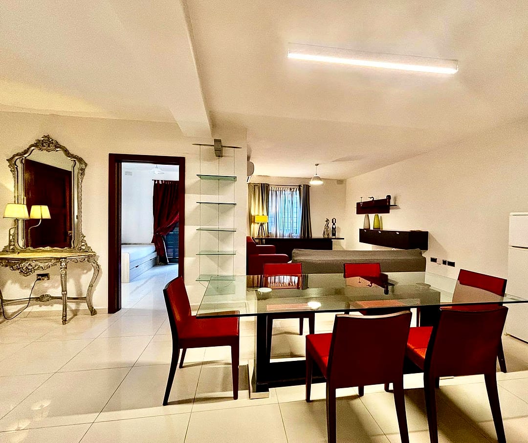 Apartment in Swieqi - 2 beds, 1 bath — 1