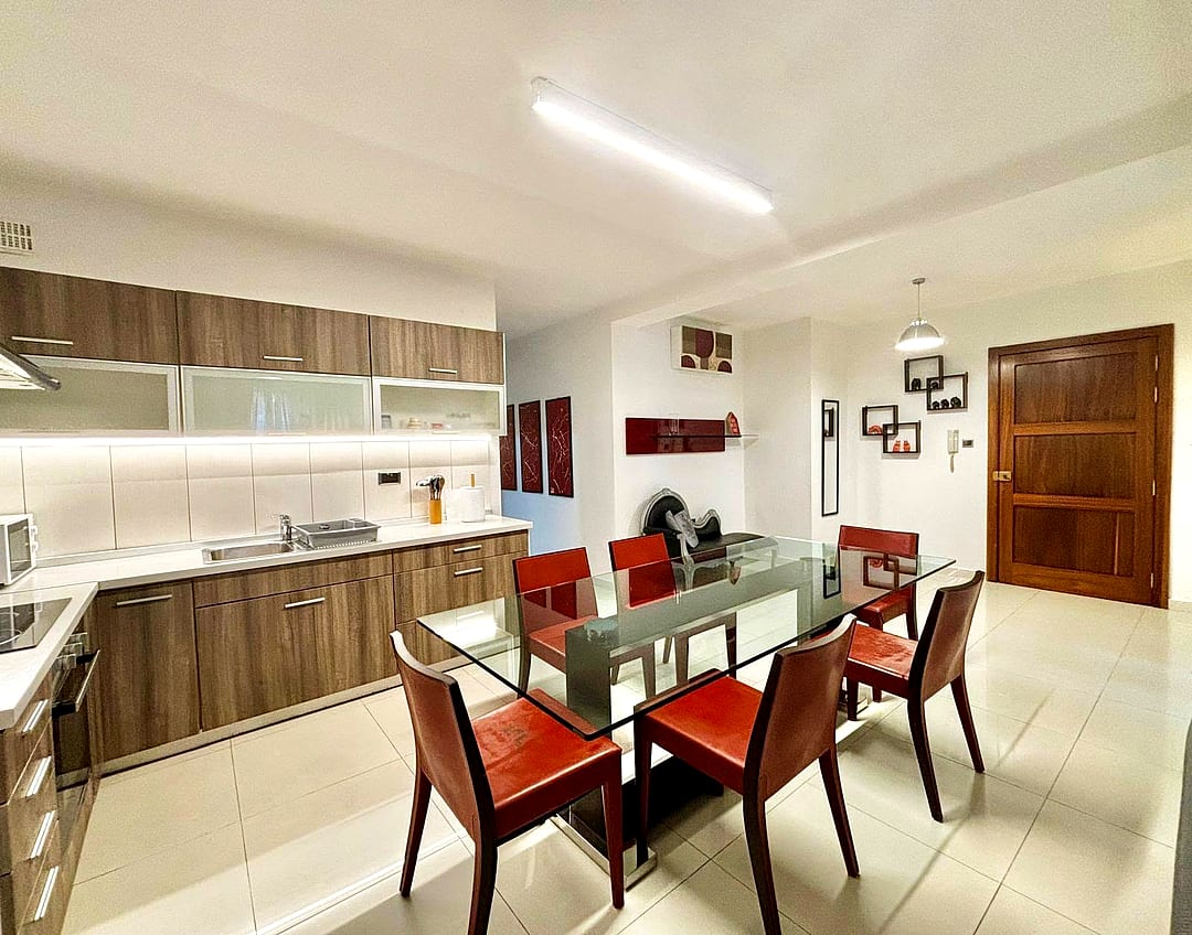 Apartment in Swieqi - 2 beds, 1 bath — 4