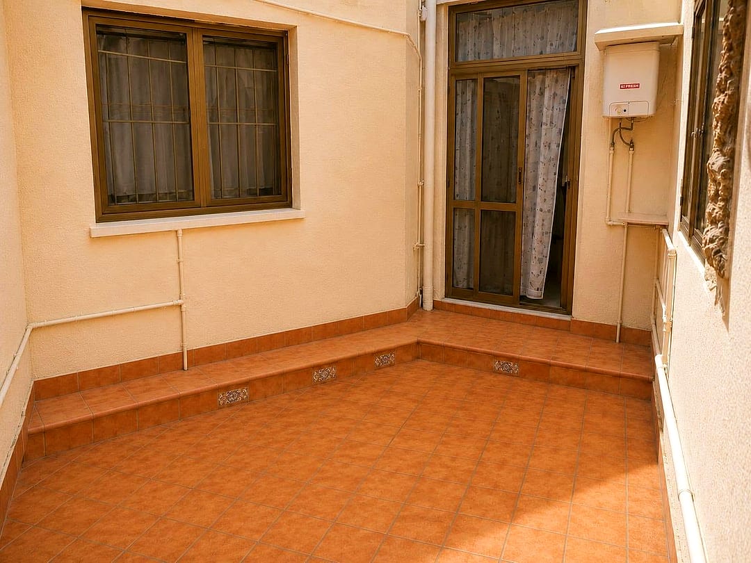 Apartment in Balzan - 3 beds, 1 bath — 3