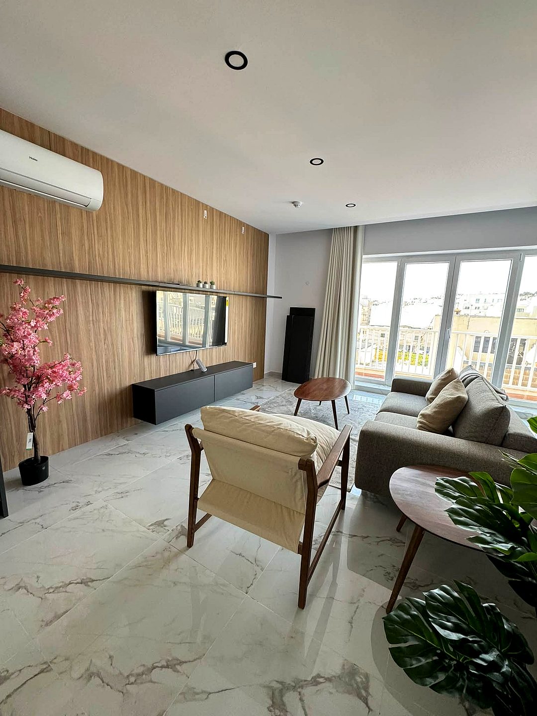Apartment in Gzira - 3 beds, 2 baths — 3