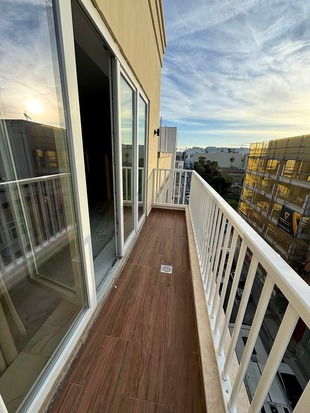 Apartment in Gzira - 3 beds, 2 baths — 2
