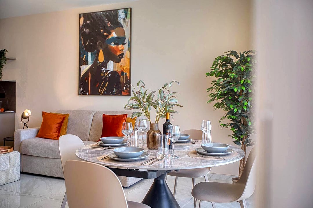 Apartment in Qawra - 2 beds, 2 baths — 3