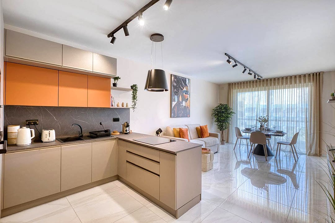 Apartment in Qawra - 2 beds, 2 baths — 4