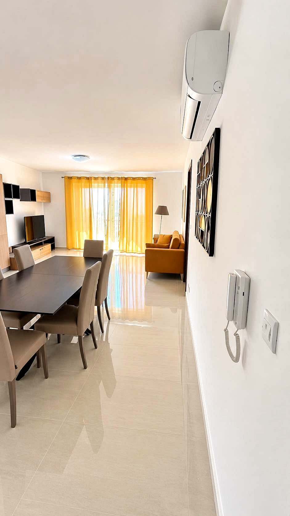 Apartment in Gzira - 2 beds, 2 baths — 1
