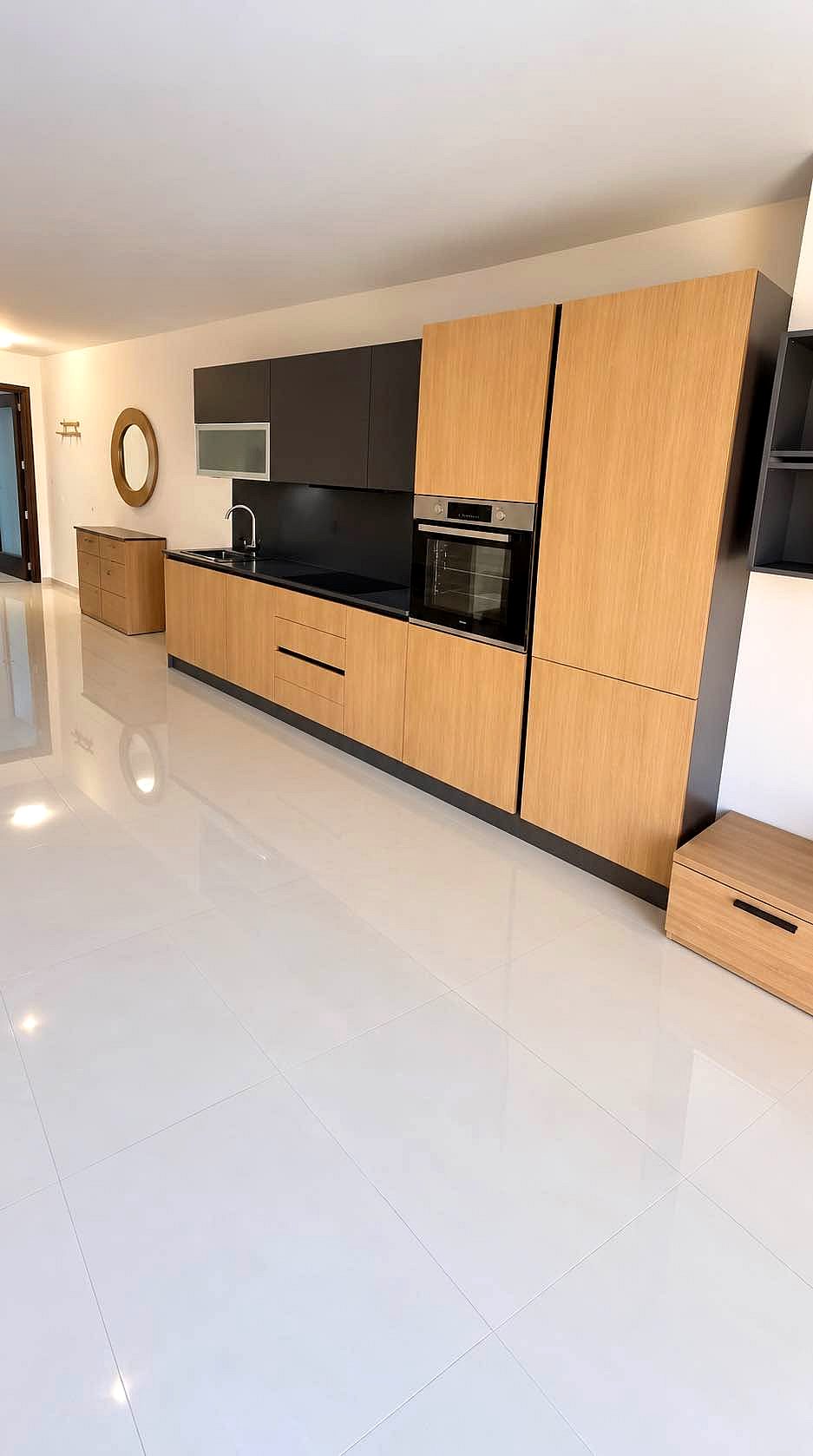 Apartment in Gzira - 2 beds, 2 baths — 4
