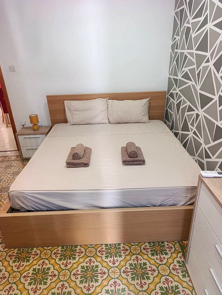 Apartment in Swieqi - 2 beds, 1 bath — 4