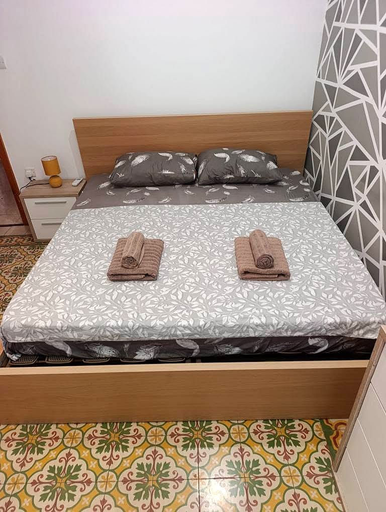 Apartment in Swieqi - 2 beds, 1 bath — 1
