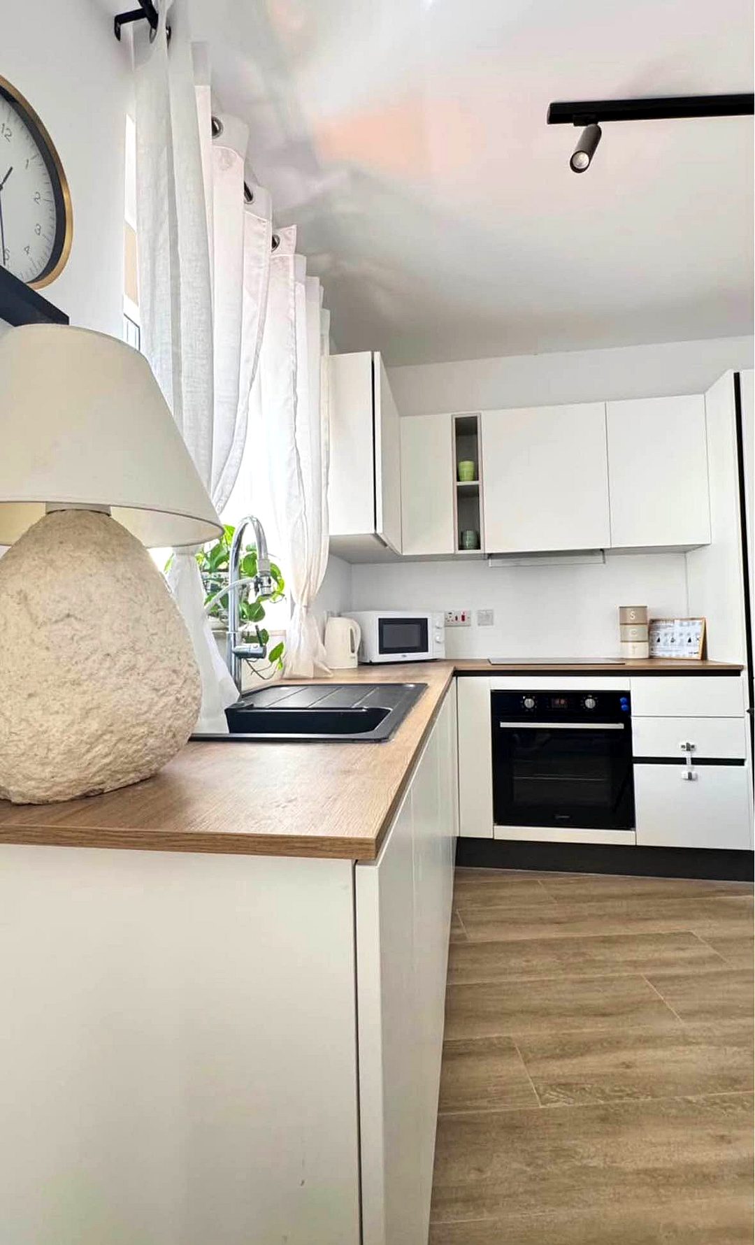 Apartment in Qawra - 2 beds, 1 bath — 2