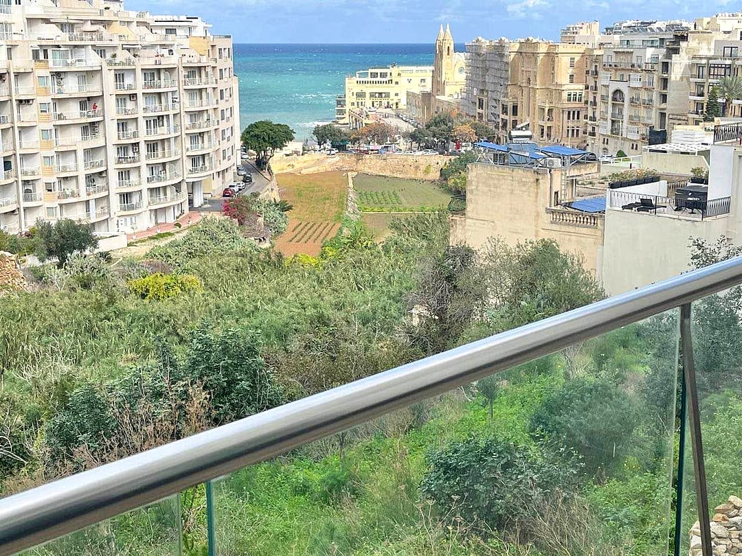 Penthouse in St Julian's - 2 baths — 2