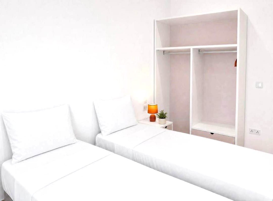 Apartment in St Julian's - 2 beds, 2 baths — 3