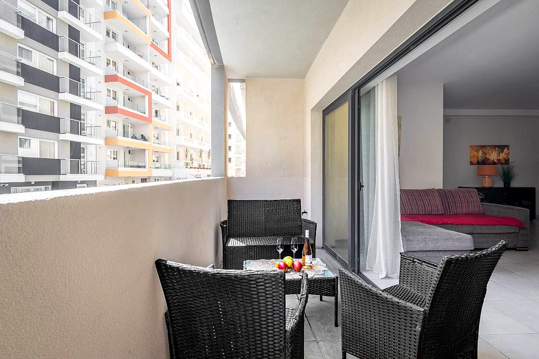 Apartment in St Julian's - 2 baths — 4