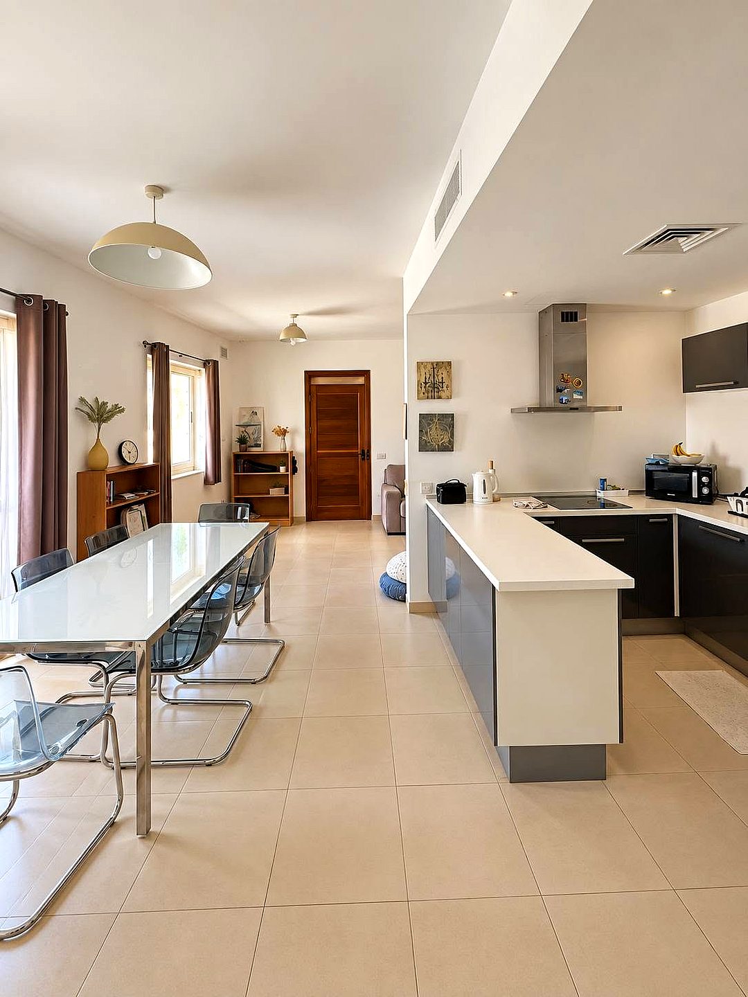 Apartment in Swieqi - 3 beds, 2 baths — 1