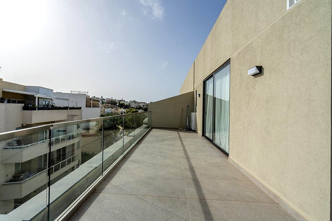 Penthouse in Swieqi - 2 baths — 5