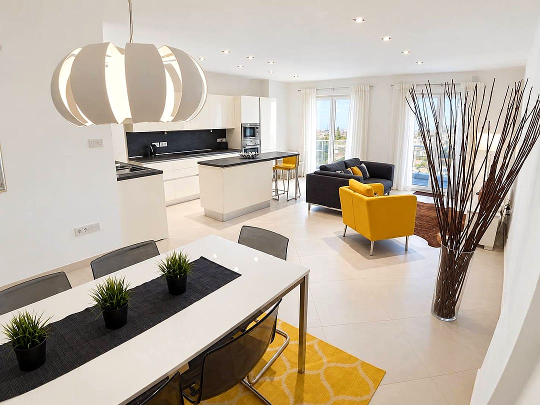 Apartment in Sliema - 3 beds, 2 baths — 1