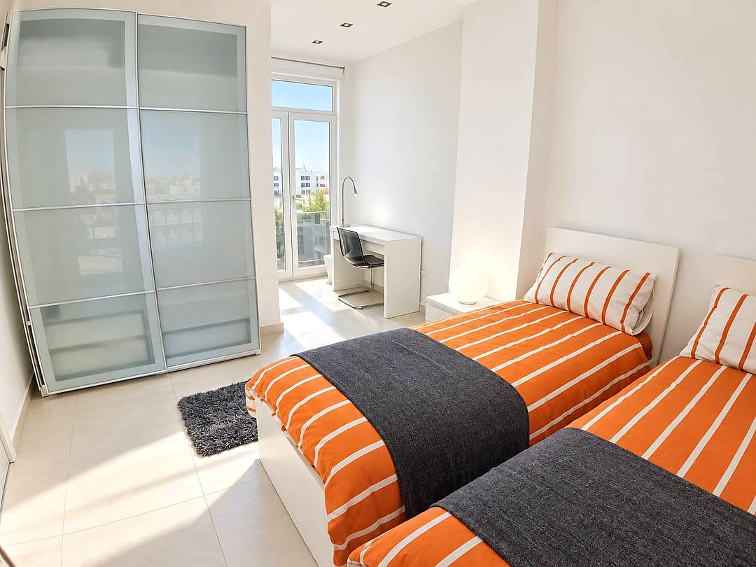 Apartment in Sliema - 3 beds, 2 baths — 4