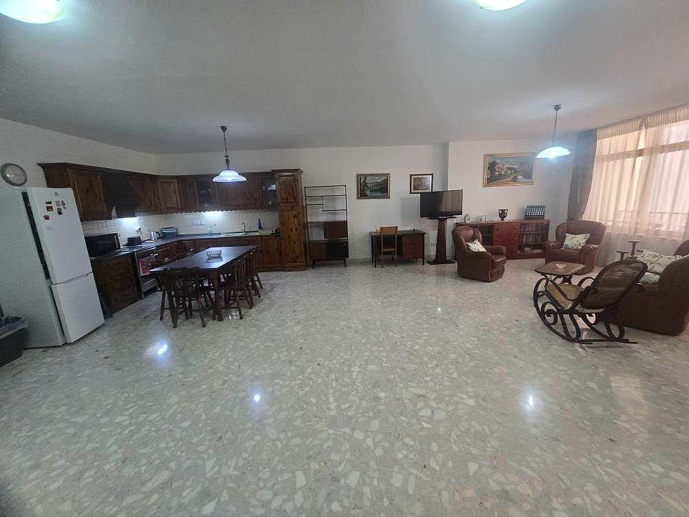 Apartment in Sliema - 3 beds, 2 baths — 1
