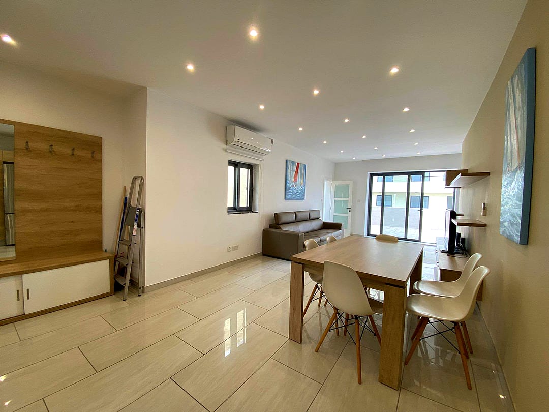 Penthouse in Swieqi - 3 beds, 2 baths — 4