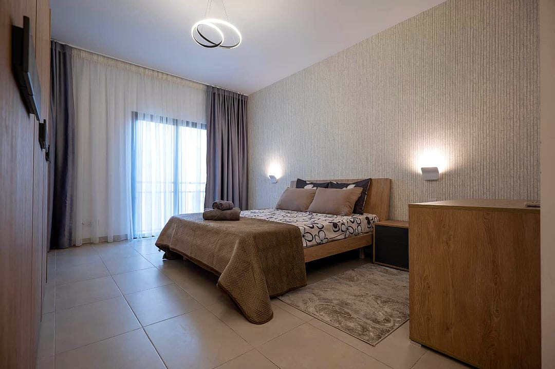 Apartment in Swieqi - 3 beds, 2 baths — 3